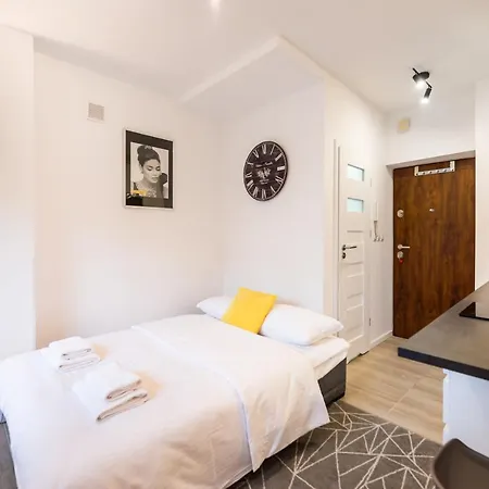 Apartament Metro Racławicka Happy Studio